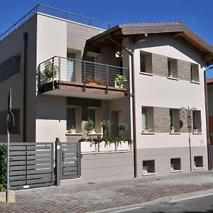 Vieulif Moniga del Garda